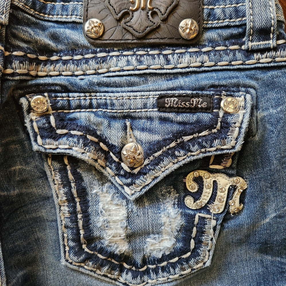 MISS ME Sequin Rhinestone Bootcut Dark Wash Blue Jeans JE8019ER-Size 27x31